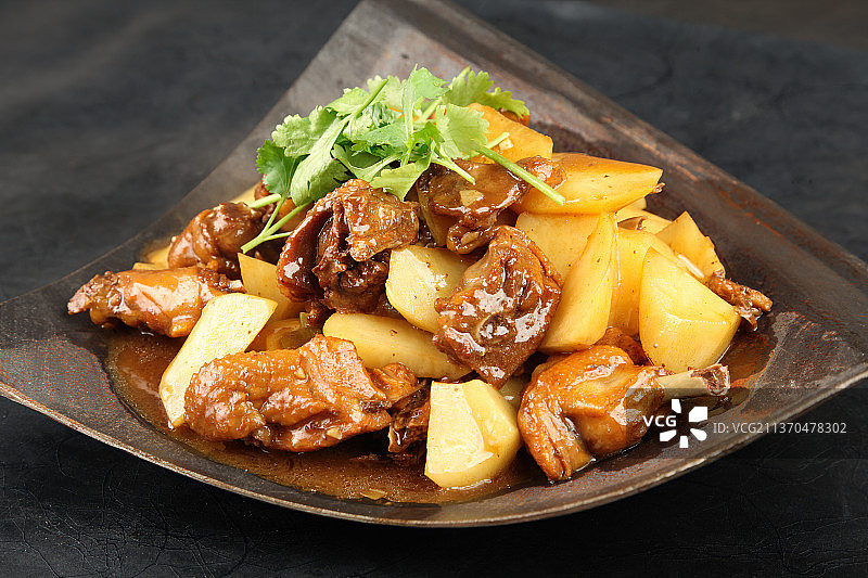 中餐美食-土豆烧鸡块图片素材