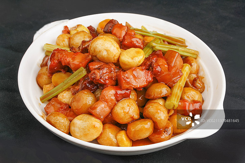 中餐美食-土豆红烧肉图片素材