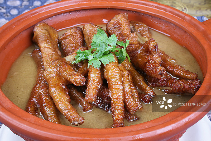中餐美食-坛焖凤爪图片素材