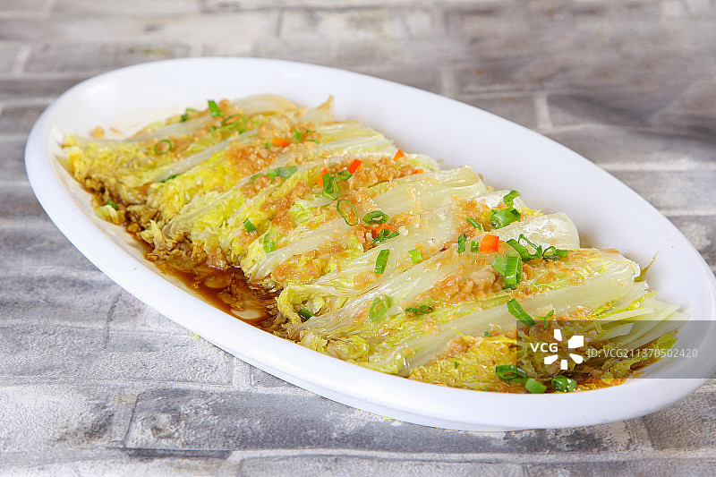 中餐美食-蒜茸粉丝蒸娃娃菜图片素材