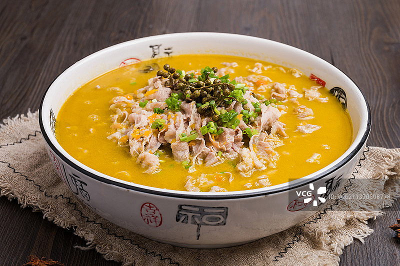 中餐美食-酸汤肥牛图片素材