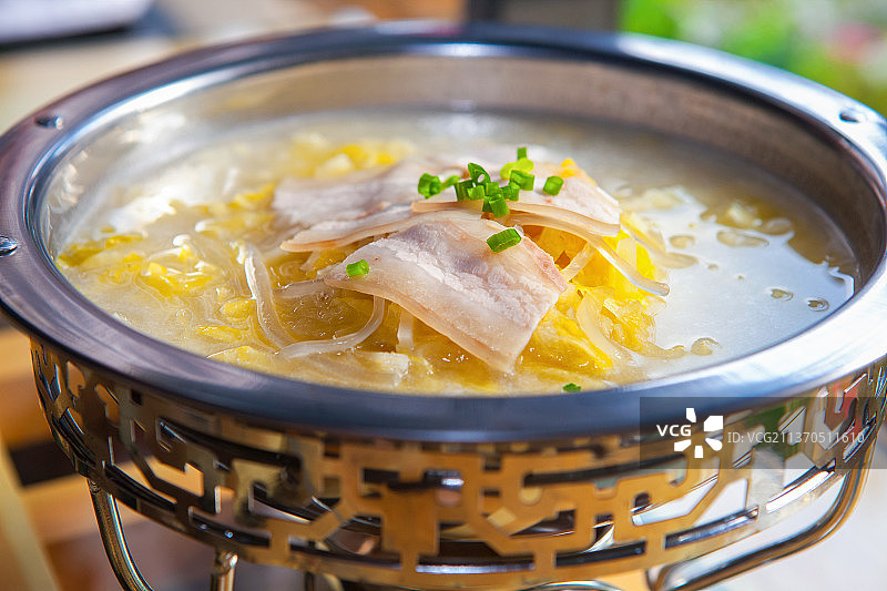 中餐美食-酸菜氽白肉图片素材