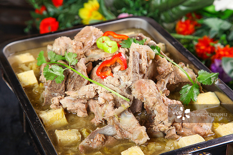 中餐美食-中餐美食-酸菜炖大骨图片素材