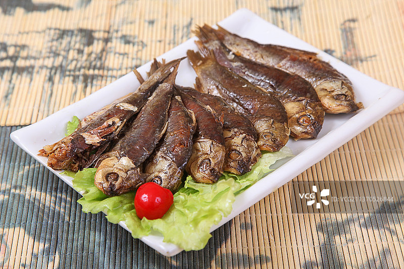 中餐美食-酥鱼图片素材