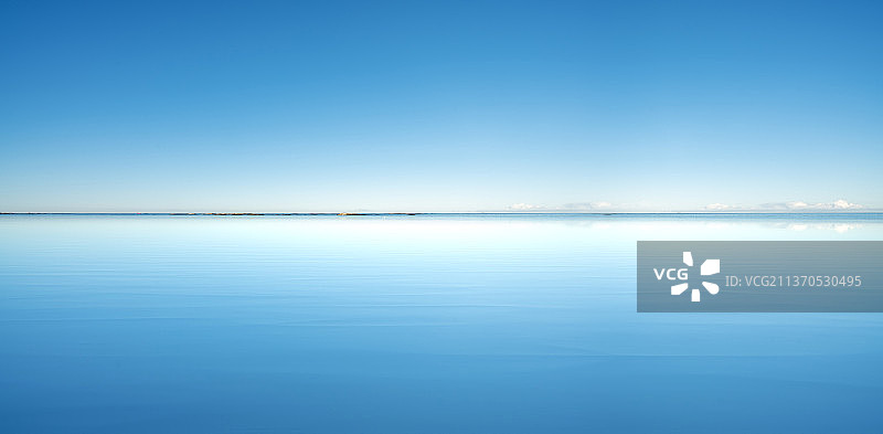 挪威户外自然风光水面倒影图片素材