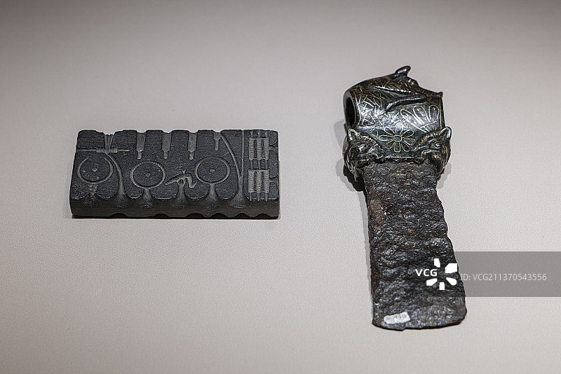 苏美尔石制磨具和仪式用斧（公元前1600年-前1200，叙利亚）图片素材
