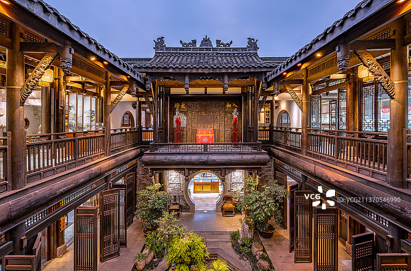 成都宽窄巷子 里的古建筑图片素材