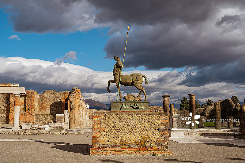 意大利那不勒斯庞贝古城遗址图片素材