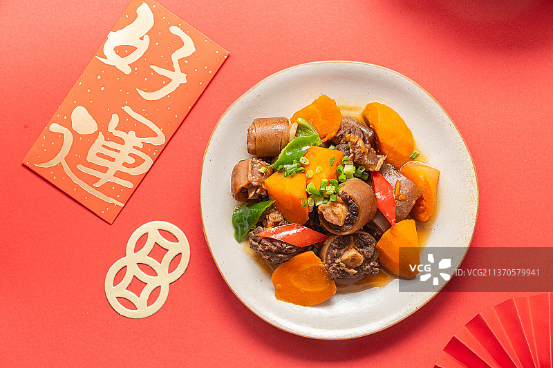 胡萝卜焖牛尾巴图片素材