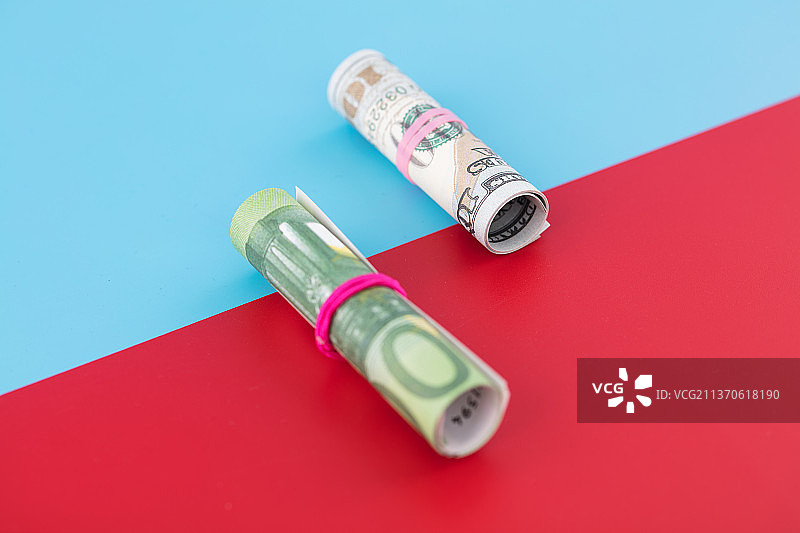 欧元钞票和美元钞票汇率图片素材