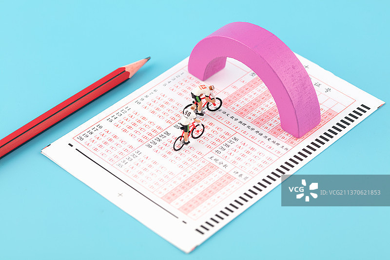 微缩创意努力考试竞争激烈图片素材