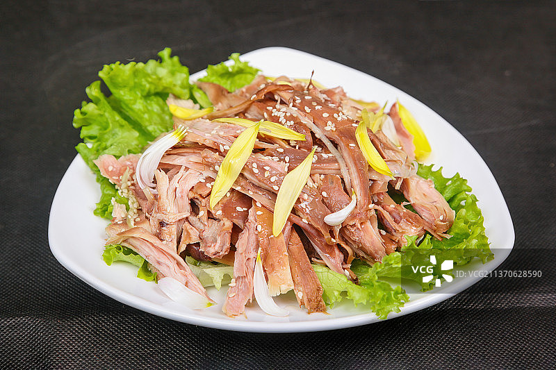 中餐美食-手撕兔肉图片素材