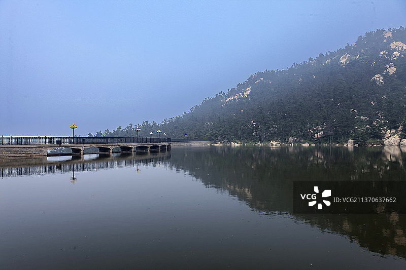 中国山东临沂市沂蒙山国家地质公园龟蒙景区山水风光图片素材