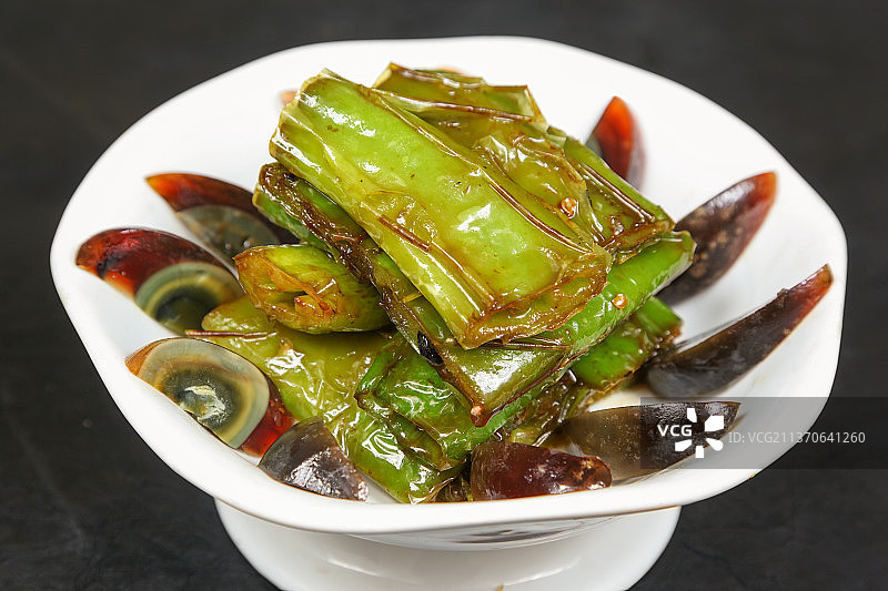 中餐美食-烧椒皮蛋图片素材