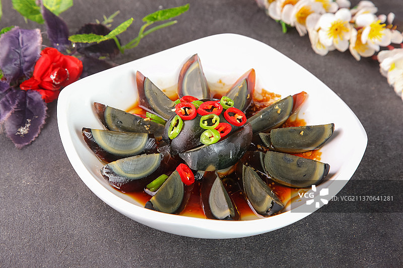 中餐美食-烧椒皮蛋图片素材
