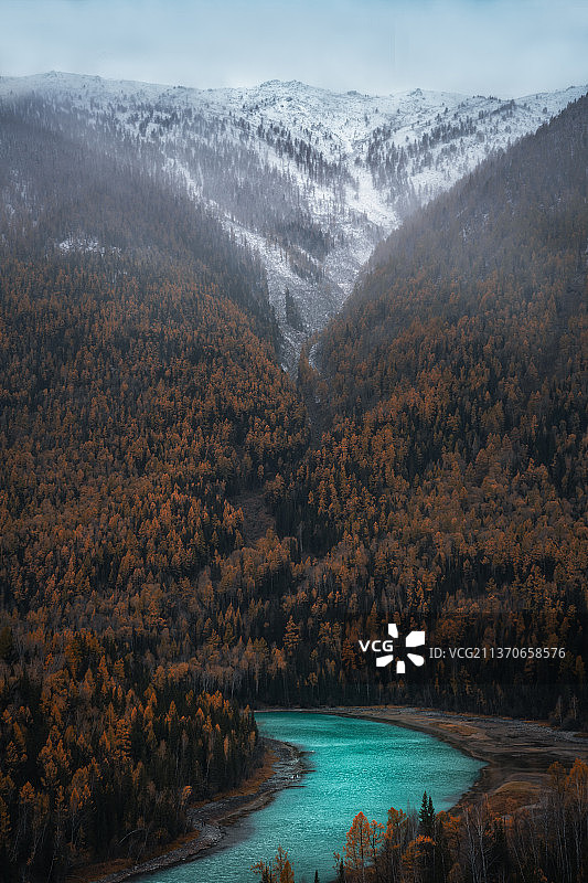 神秘喀纳斯河图片素材