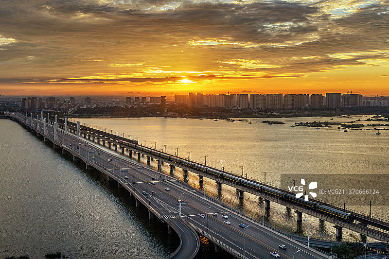 临沂市金一路铁路桥图片素材