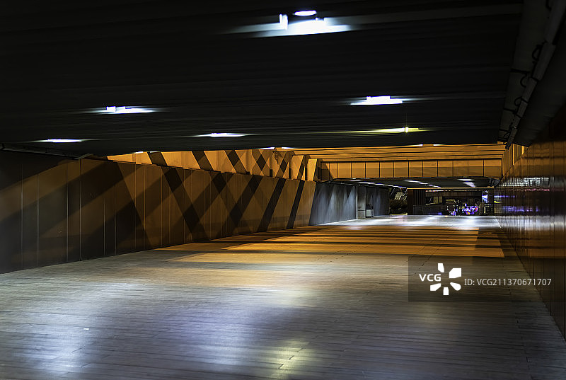 地铁站通道图片素材