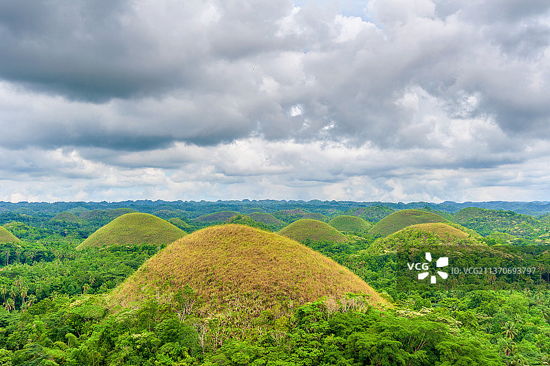 东南亚菲律宾薄荷岛巧克力山图片素材