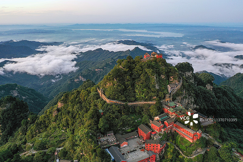 武当山云海图片素材