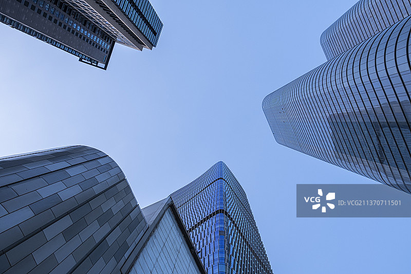 深圳城市建筑高楼写字楼仰视角拍摄图片素材