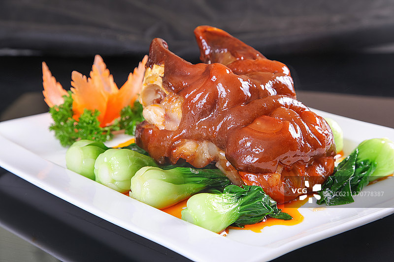 中餐美食-红扒牛蹄图片素材