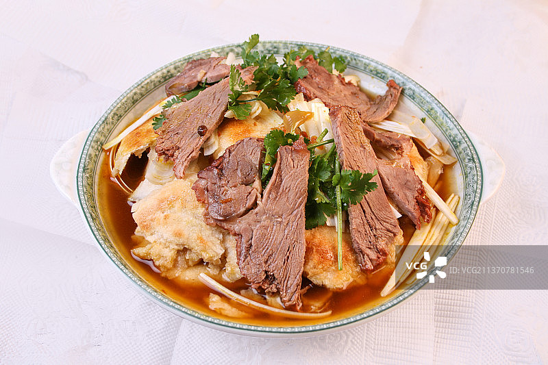 中餐美食-牛肉罩饼图片素材