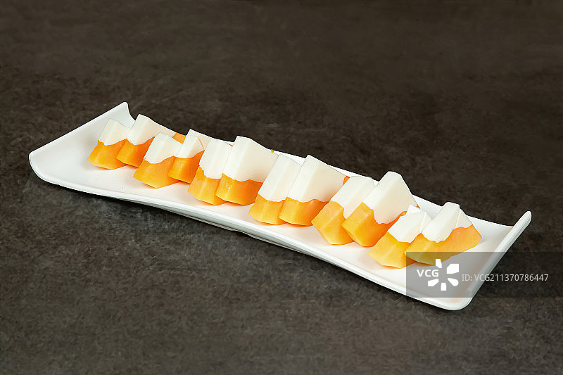 中餐美食-奶香木瓜图片素材