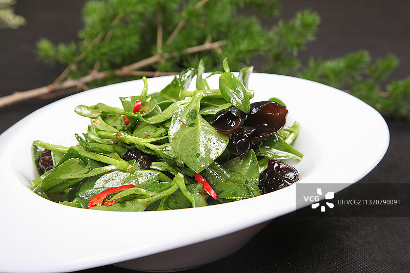 中餐美食-木耳拌田七图片素材