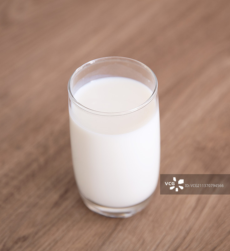 一杯热牛奶图片素材