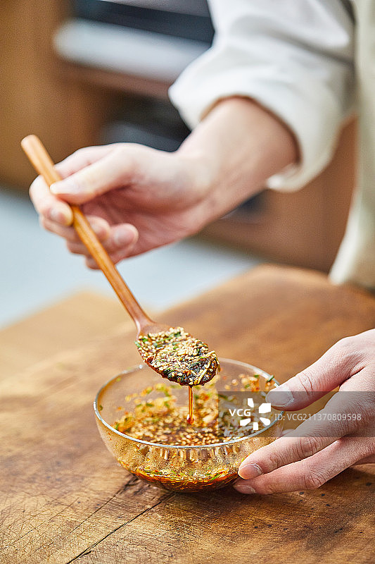 韩国野韭菜、调味料、食材、新鲜、食品预备、春季、健康、烹饪、切碎图片素材