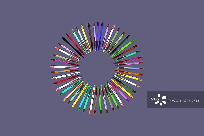 七彩画笔图片素材