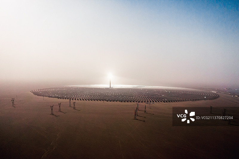 敦煌熔盐塔式光热电站图片素材