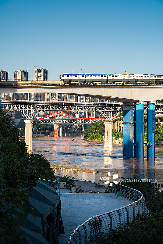 重庆市立体交通轻轨地铁图片素材