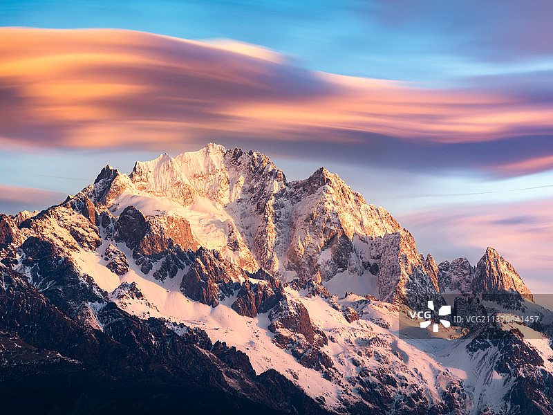 云南省丽江市玉龙雪山日出自然风光图片素材