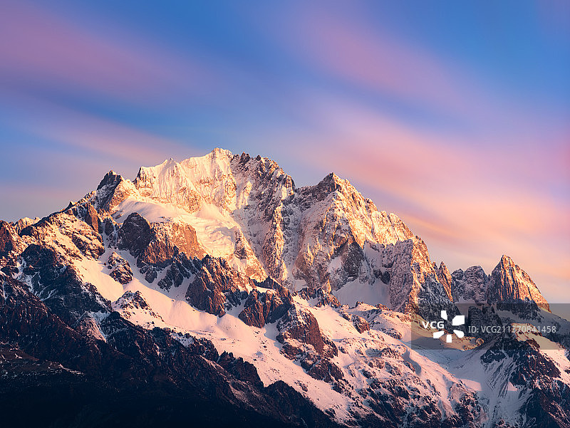 云南省丽江市玉龙雪山日出自然风光图片素材