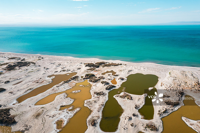 新疆阿勒泰福海县乌伦古湖黄金海岸自然风光图片素材