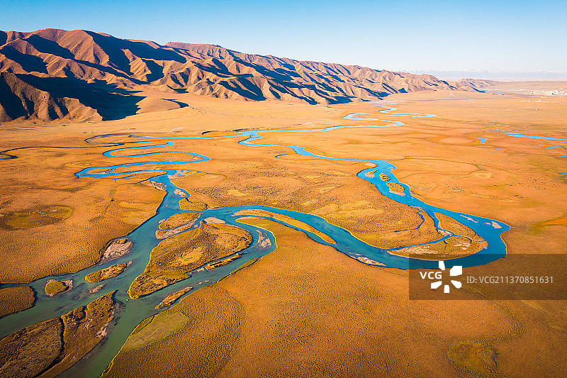 新疆巴音郭楞蒙古自治州巴音布鲁克草原开都河日出自然风光图片素材