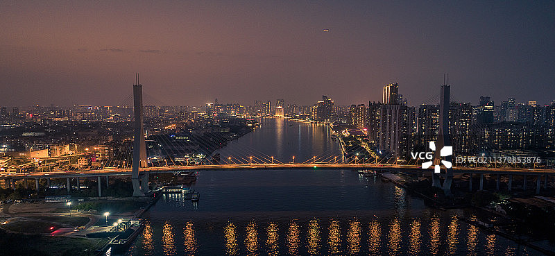 航拍鹤洞大桥夜景图片素材