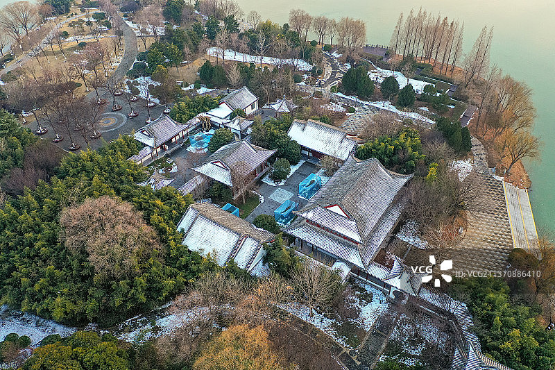 俯瞰小南湖苏轼纪念馆+江苏省徐州市泉山区云龙湖风景名胜区图片素材