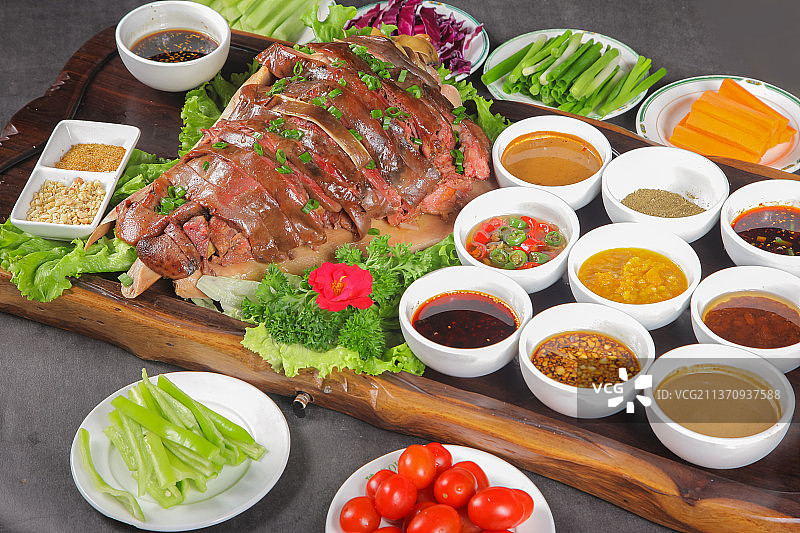 中餐美食-酱驴肉图片素材