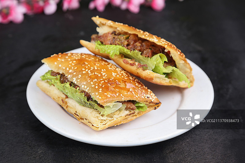 中餐美食-驴肉火烧图片素材