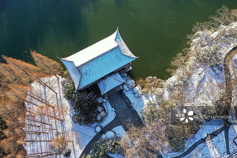 雪后的不老潭+江苏省徐州市泉山区彭祖园图片素材