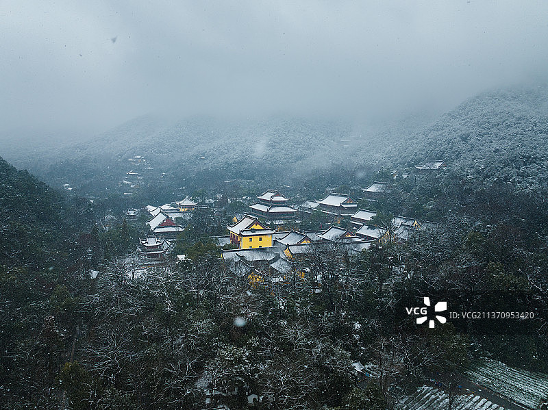 灵隐寺飞雪图片素材