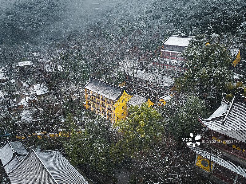 灵隐寺飞雪图片素材