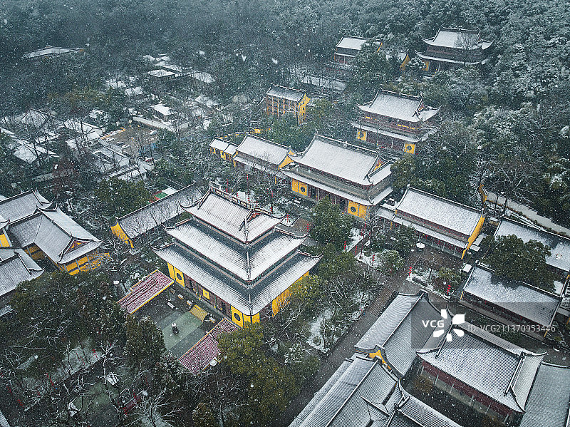 灵隐寺飞雪图片素材