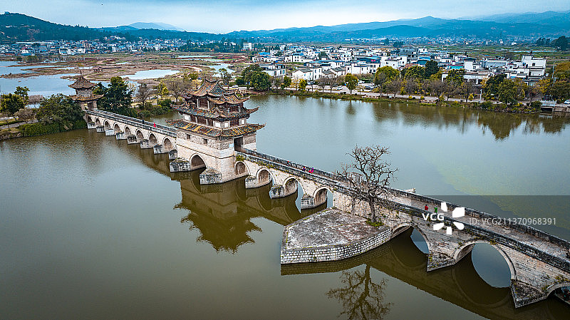 云南建水双龙桥图片素材