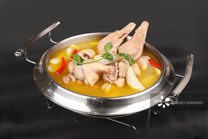 中餐美食-酸萝卜炖老鸭图片素材