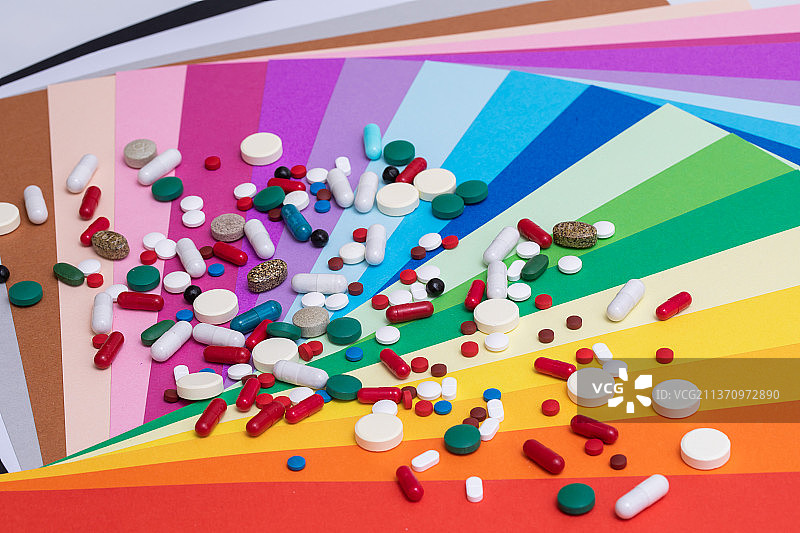 药品，药片边框，药片环形框，封闭的药品边框，扇形彩色背景图片素材