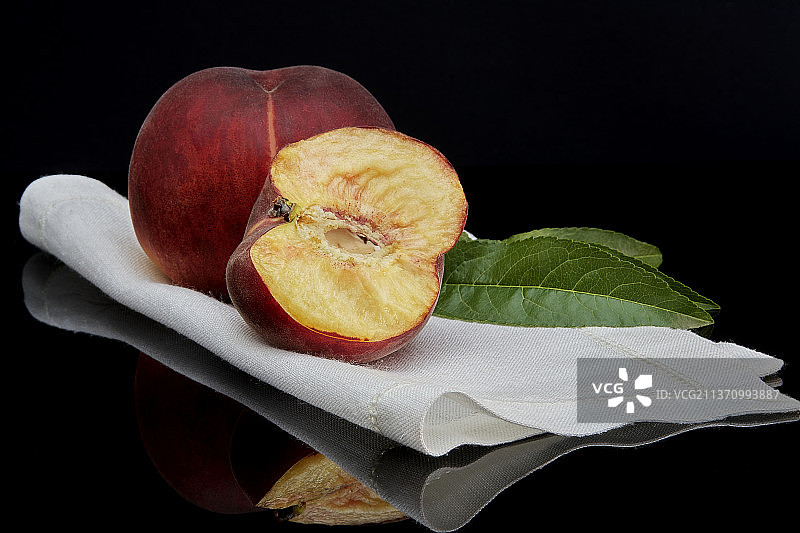 桌子上苹果的特写，意大利图片素材